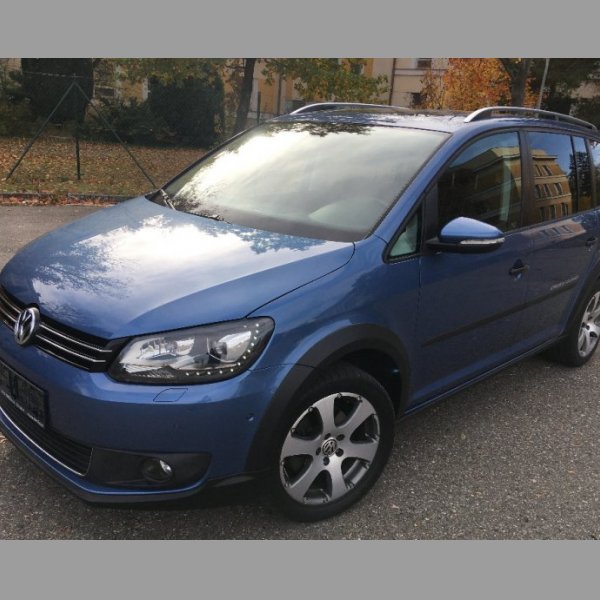 Volkswagen Touran CROSS 1.4 TSI PANORAMA