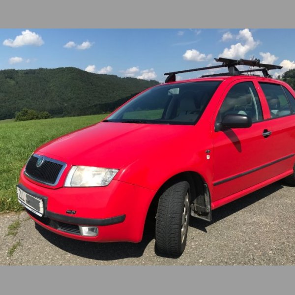 Fabia 1.4 MPi 126000Km 2.majitel (vůz v rodině)