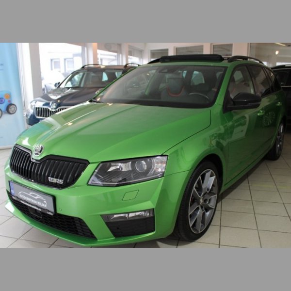 Škoda Octavia RS 2.0TDi DSG 135kW,DSG,Pano,WEBAS,REZERVACE