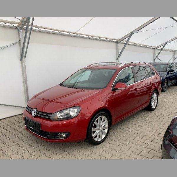 Volkswagen Golf 2.0 TDi,103 kW,Highline,DSG,panorama,tažné