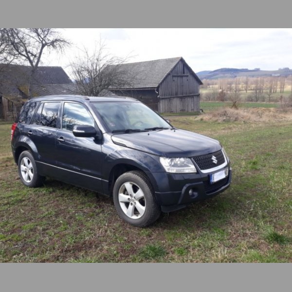 Suzuki Grand Vitara, 2.4 l, r.v. 2010, 4x4, velmi dobrý stav